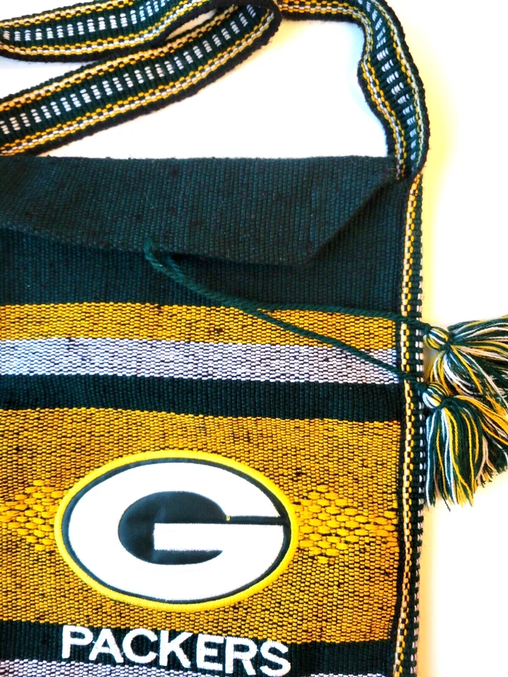 NFL 绿色湾包针织钱包女式斜挎包绑带足球 — 第 3/4 张图片