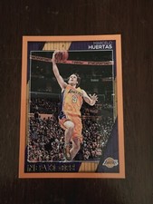 2016-17 Hoops (Gold Parallel) #203 Marcelo Huertas (12/25) (MINT)