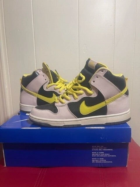 Nike sb hotsell miss piggy