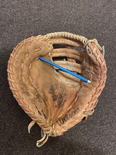 Wilson A2852 12.5" Advisory Staff Series Glove, LHT