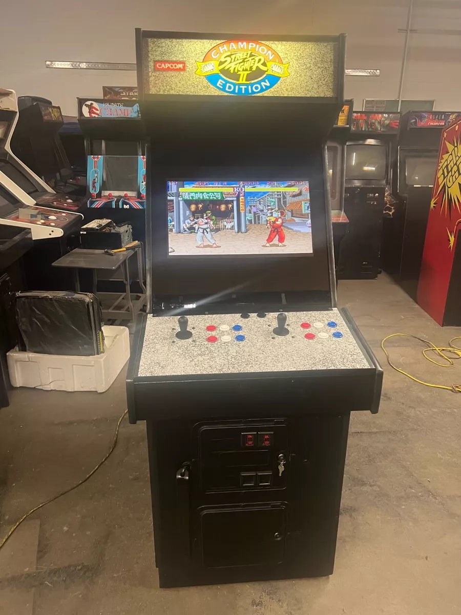 STREET FIGHTER II ARCADE MACHINE by CAPCOM 1991 (Excellent Condition)