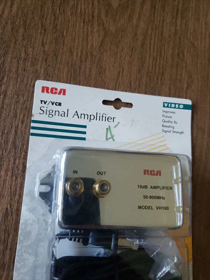 RCA Model VH100 10db Signal Amplifier 50-900MHz Vintage 1997 Rare New Sealed - Image 3 of 4