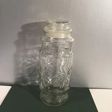Vintage Planters Mr. Peanut 1980 Glass Canister Jar w/ Snowflake design & Lid