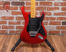 Kramer Pacer Deluxe Candy Red 1983 con custodia rigida (mods)