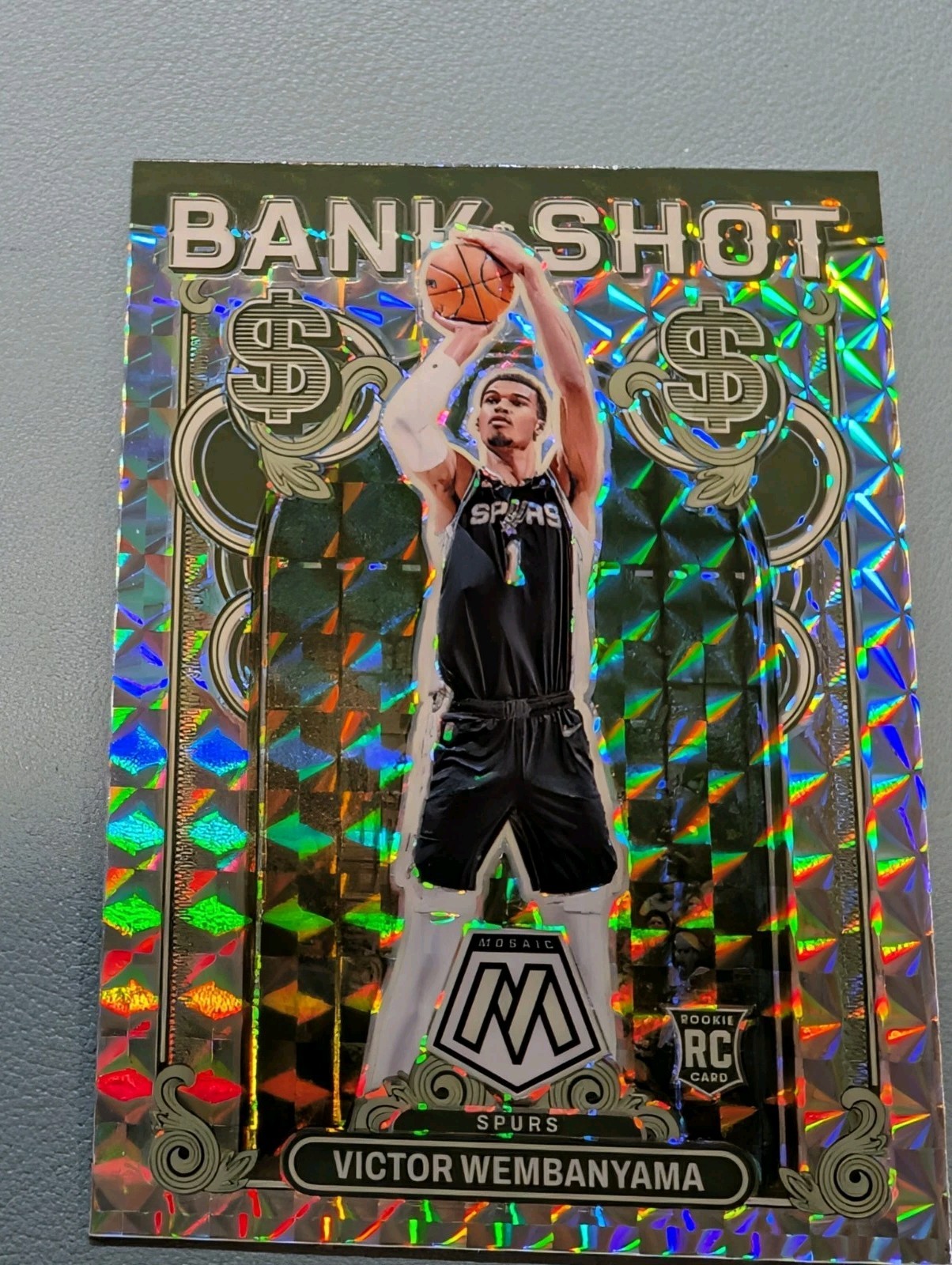 2023-24 Panini Mosaic Victor Wembanyama #17 RC Rookie Bank Shot Mosaic Prizm