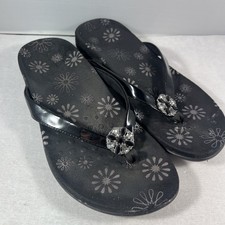 Vionic black flip flop sandals, silver floral accent rhinestone, wm size 7