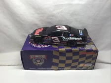 Dale Earnhardt #3 Goodwrench Plus 1998 Monte Carlo Limited Platinum Edition1:24