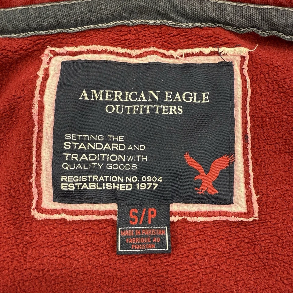 Sudadera con Capucha American Eagle Para Hombre S Roja De Colección Y2K Cremallera Completa Envejecida Grunge Spellout 77 Foto 2 de 4