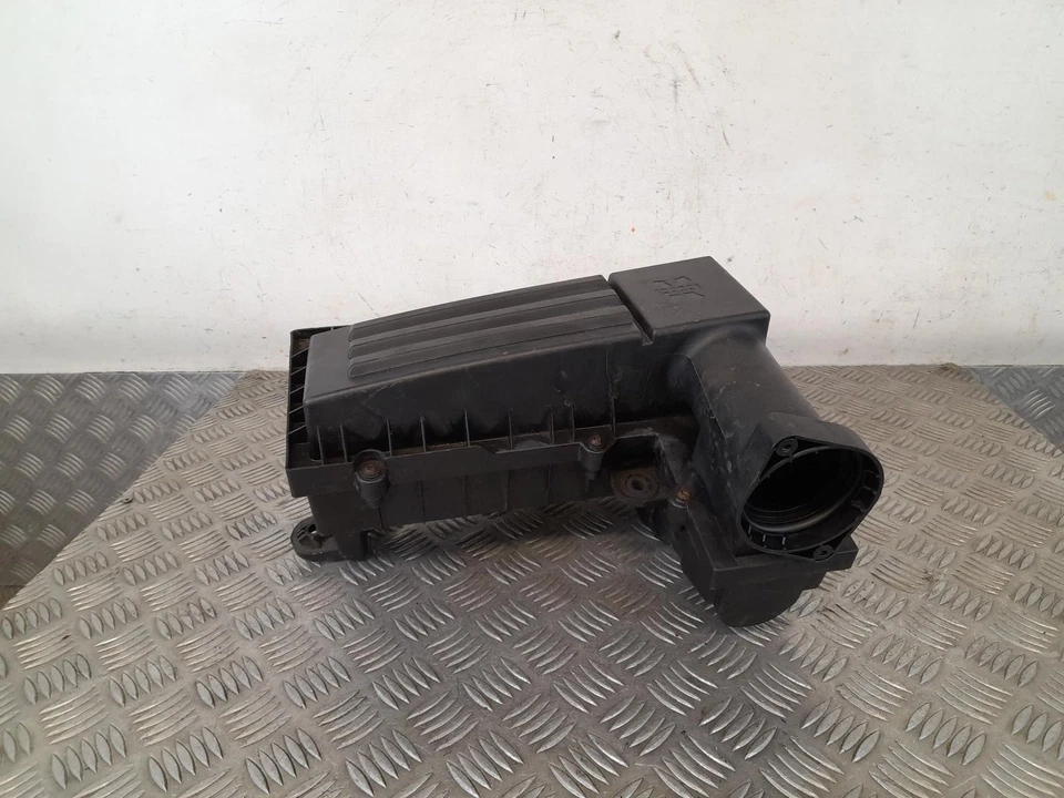 Volkswagen Golf Air Cleaner Box Assembly 1.6 Diesel Mk6 2009-2015 3C0129607BD — 第 3/4 张图片
