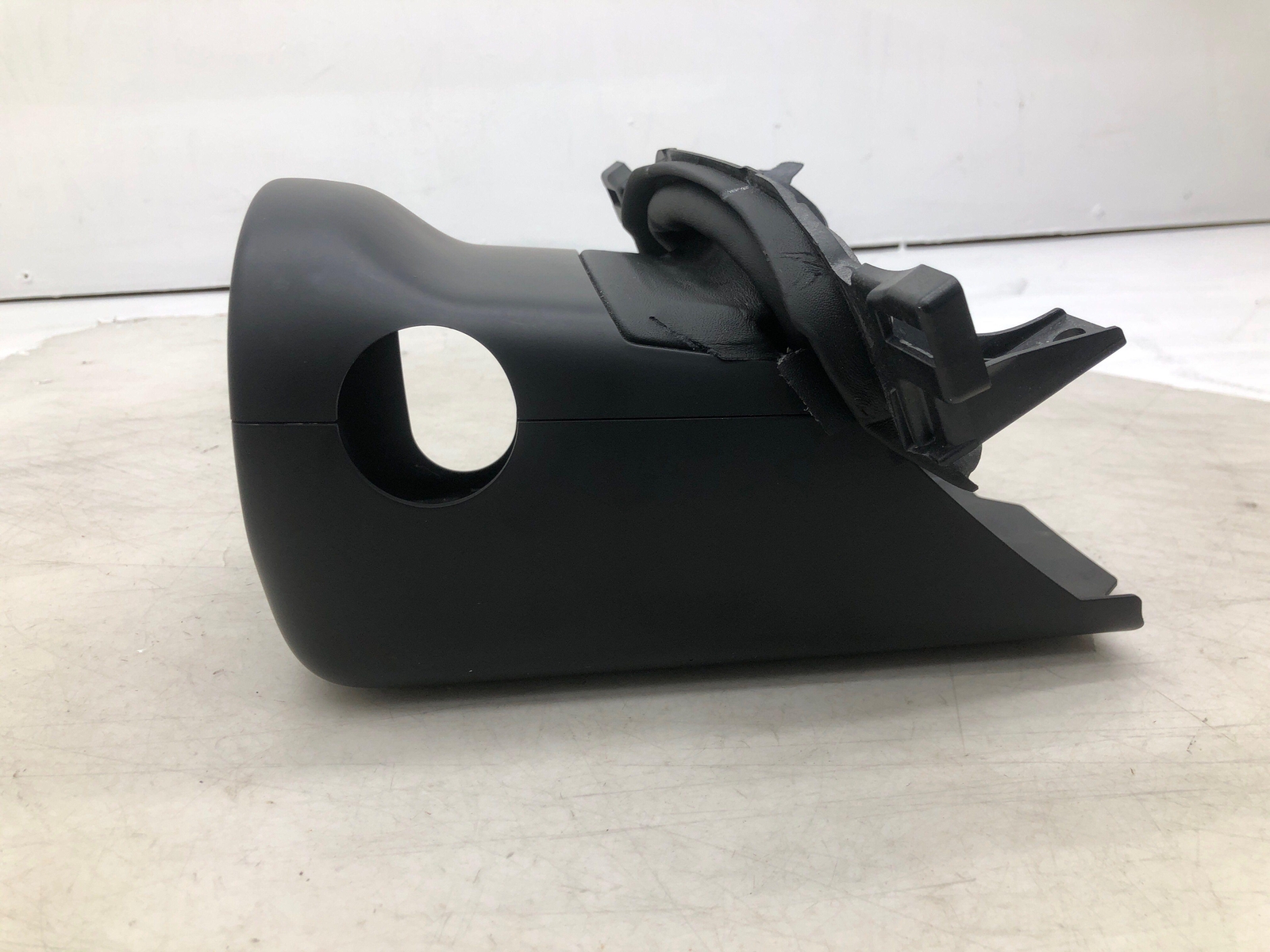 2016-2020 BENTLEY BENTAYGA STEERING COLUMN TRIM COVER PANEL *SMALL TEAR*