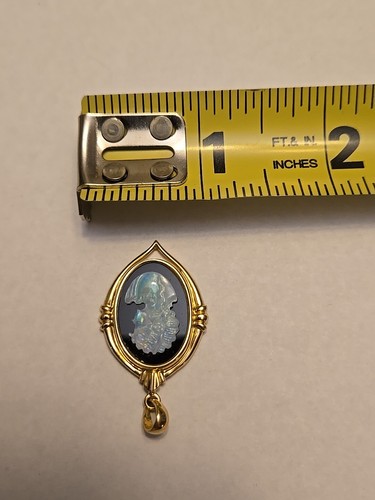 Ciondolo cammeo vintage in oro giallo 14 kt con opale intagliato e onice - Foto 6 di 7