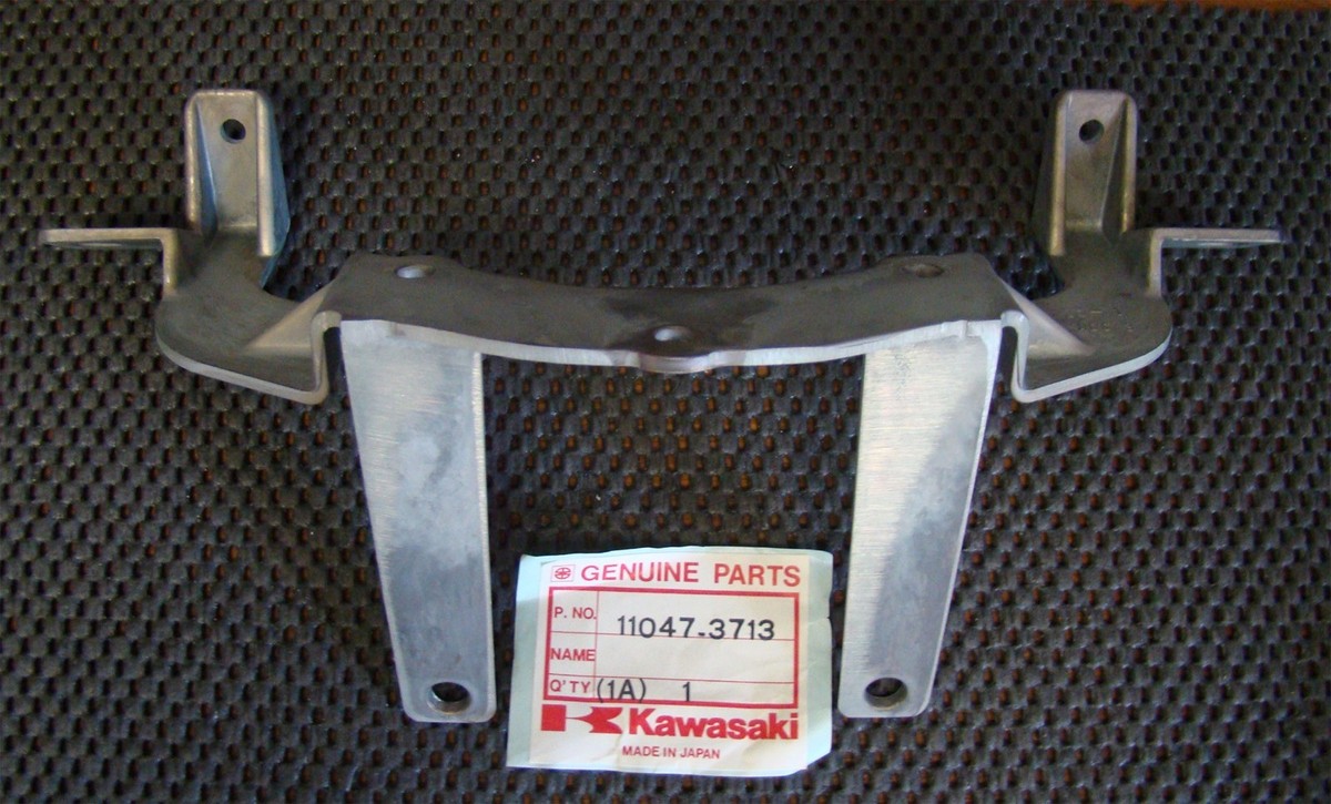 buddyy-kk Amazon.com: Kuryakyn 5073 Motorcycle Seat Bolt Tie-Down