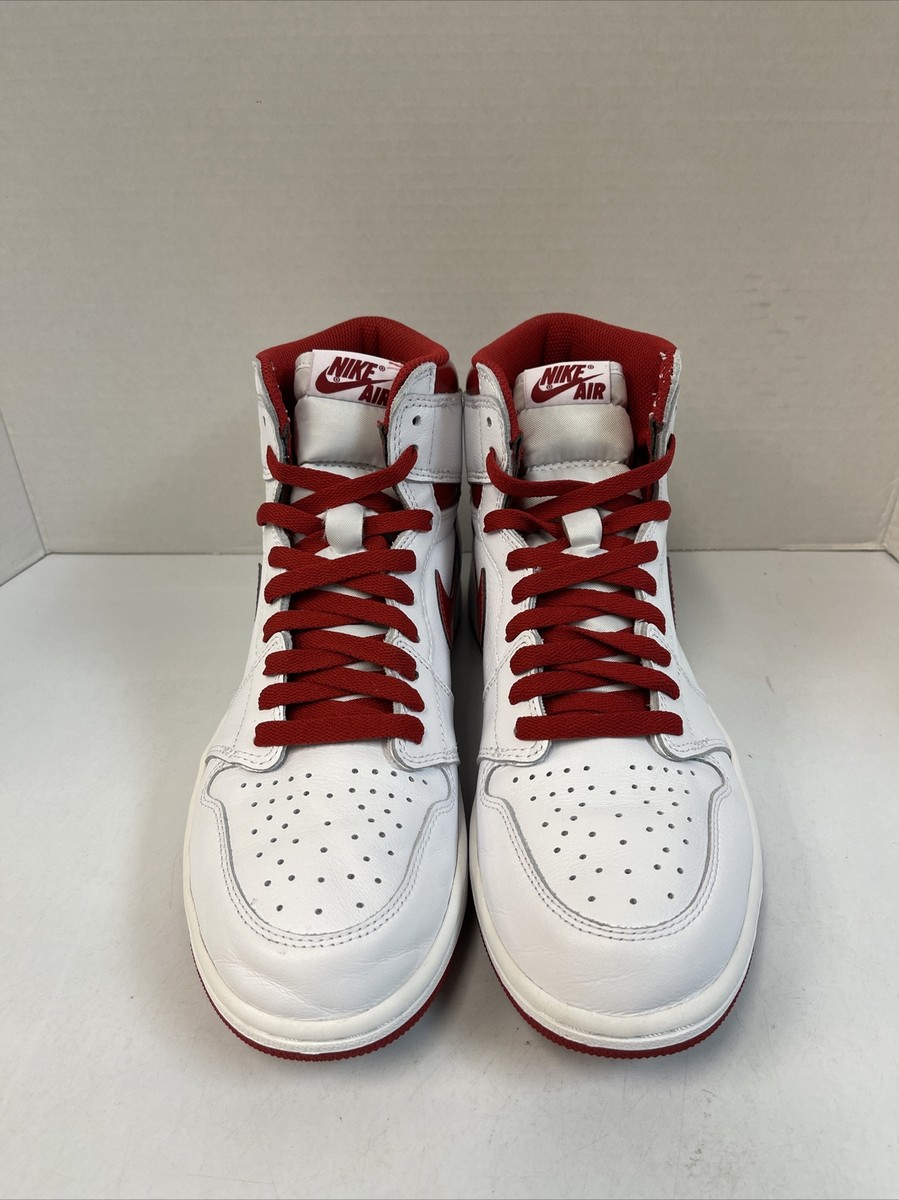 Jordan 1 Retro High OG Metallic Red 2017 Size 10 Used 555088 Jordan 1 Retro High OG Metallic Red 2017 Size 10 Used 555088