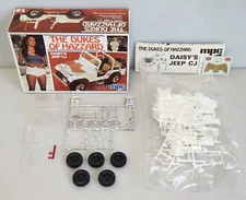 1980 MPC Dukes of Hazzard Daisy's Jeep CJ 1/25 Scale Model Kit 1-0662, New Open