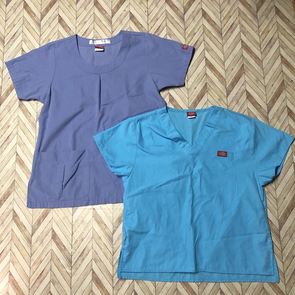 Dickies Scrub Tops 2 Pack. One V Neck One U Neck Size Small - Image 2 of 4