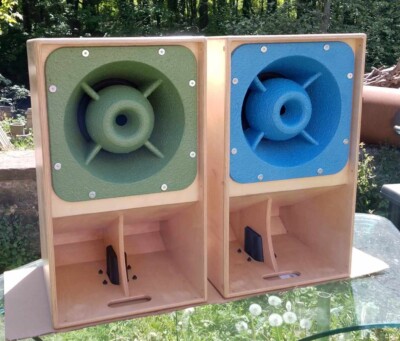 Soundgear - Orbit 4 Neo - lackiert - 3 Wege Horn geladen Mid-High PA Lautsprecher