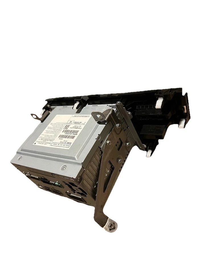 2015-2019 Honda Fit EX EX-L Leather  Radio Receiver Assembly OEM - Image 4 of 4