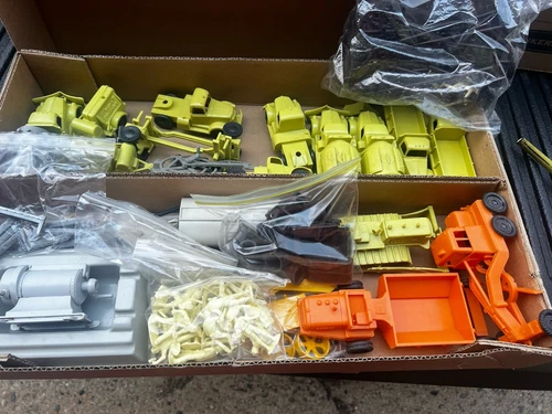 Marx 1960s Big Inch Pipeline Construction set partial BUT big lot 15 vehicles +