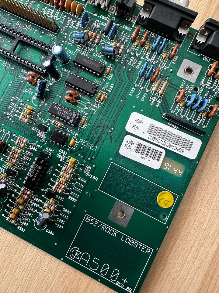 Mainboard REV 8.1A/1MB - AMIGA 500  Ohne CHIP´s, DEFEKT, ohne BILD  .... #07 25 - Bild 2 von 4