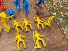 Vintage 60s-70s TIMMEE Style Plastic INDIANS Toys YELLOW RED BLUE 2.5 lot of 16