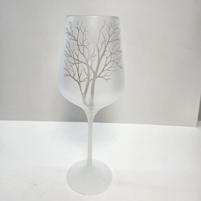 Belvedere Vodka Frosted Cold Activated 9 1/2  Wine Cocktail Glass with Tree
