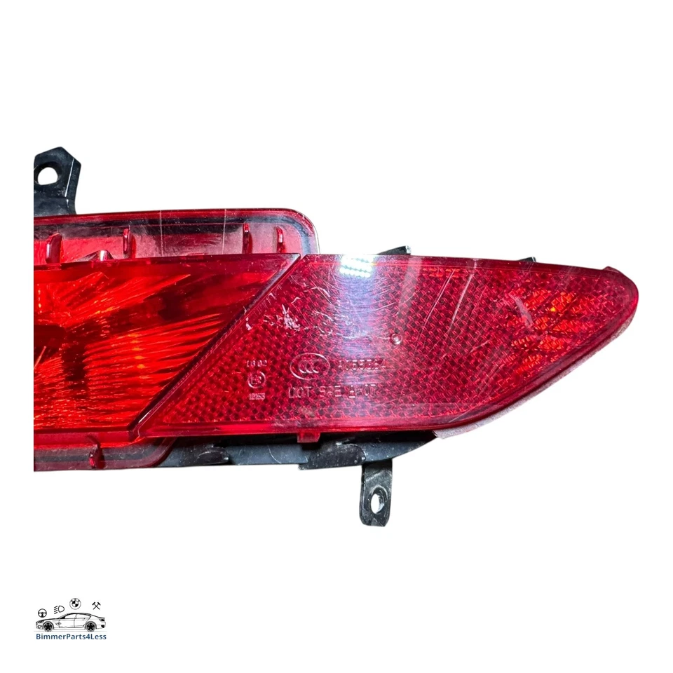 Luz antiniebla parachoques trasero pasajero izquierdo Volvo XC60 2013-2016 lado cercano N/S OEM Foto 3 de 4