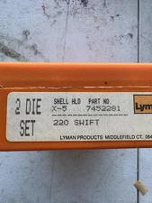 Lyman 2 DIE SET SHELL HLD X-S PART NO. 7452281 Lym 220 SWIFT