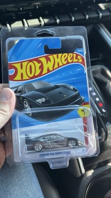 2026 Hot Wheels Ferrari F40 Super Treasure Hunt International Card In Protector