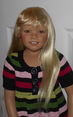 Global DANIELLE Doll Wig 14/15 LIGHT BLONDE Long Straight Blunt Cut & Bangs NWT