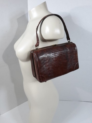 Vintage Sterling USA Genuine Lizard Tan Leather Bag Metal Clasp