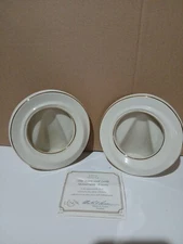 Lenox Ivory(colored) & Gold Memorable Frame 24 Karat Gold With COA Set Of 2