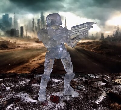 McFarlane Toys The Halo 3 EVA ACTIVE CAMO WITH ASSAULT RIFLE OPEN CARD ...