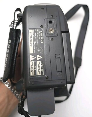 Samsung SCL610 NTSC SC-L610 Hi8 8mm Video Camcorder 1 Battery