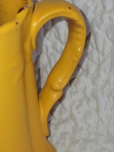 MUSTARD YELLOW MANGUM STUDIO CRAFTED ART CERAMIC PITCHER 1 QUART - Picture 9 of 11