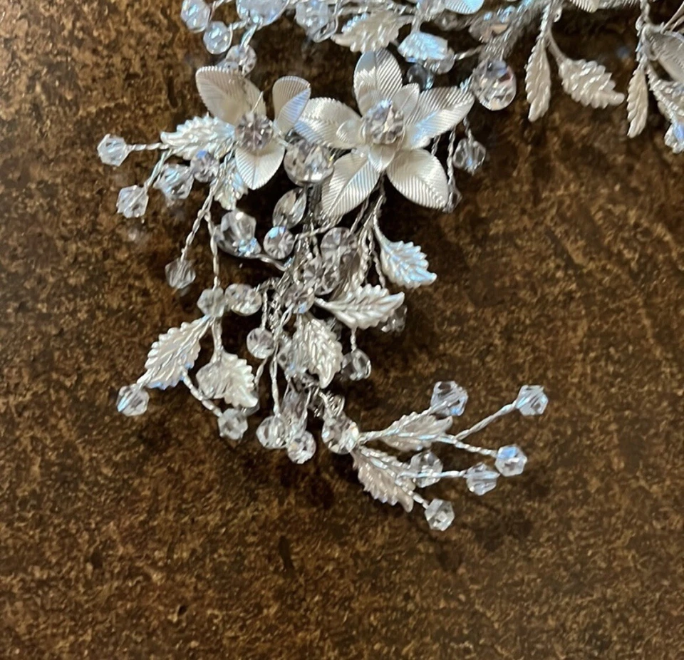 Crystal Floral Wedding Hairpiece - Image 3 of 4