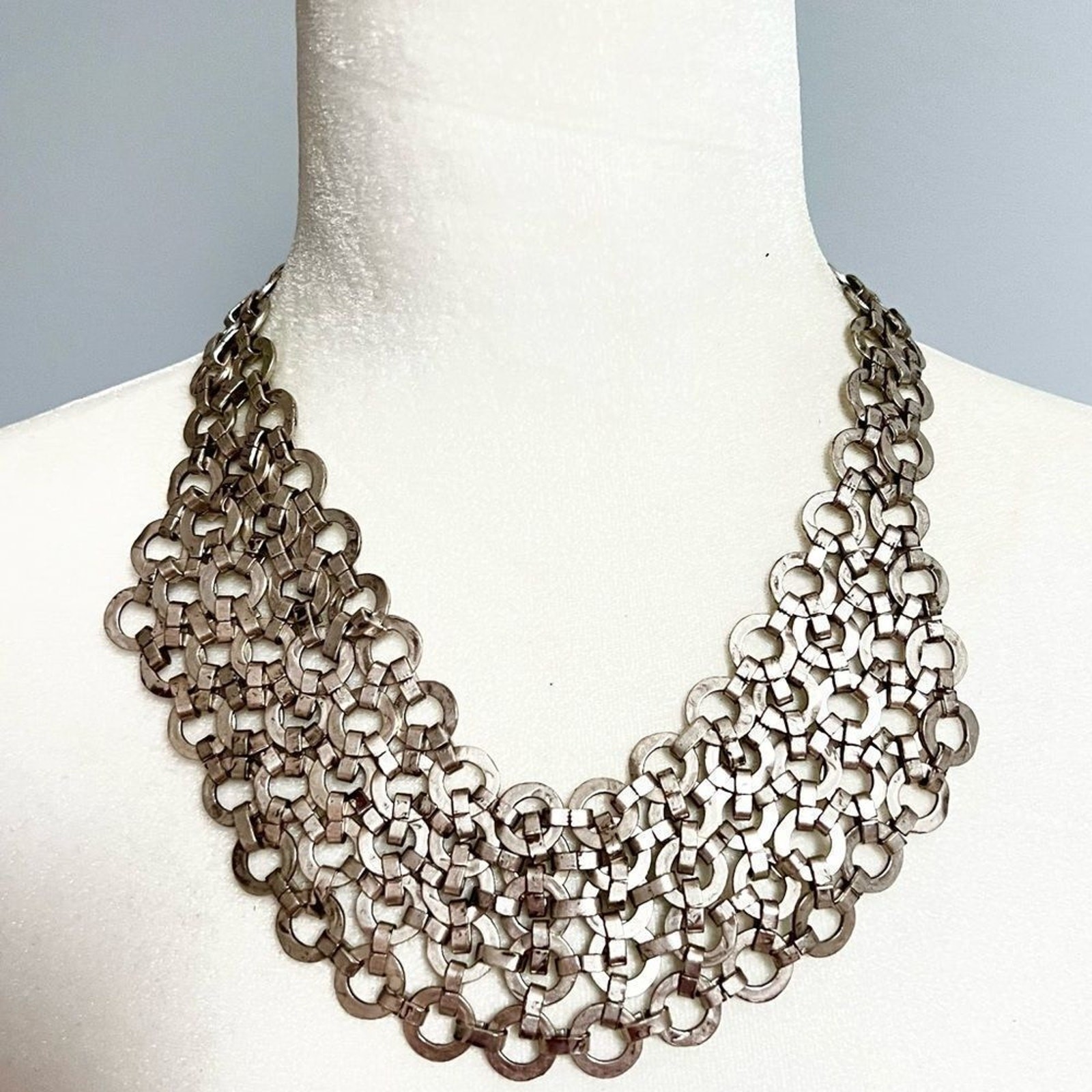 Handmade silver metal link dramatic statement bib… - image 1