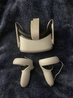 Meta Oculus Quest 2 128GB Virtual Reality Headset - White (OCQ128B)