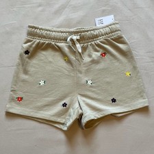 NWT Gap Tan Shorts with Embroidered Flowers Size Large