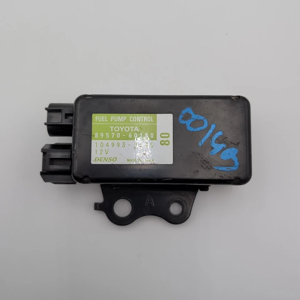 Módulo de control de bomba de combustible Lexus GX460 2011-2023 OEM 89570-60180 Foto 3 de 4