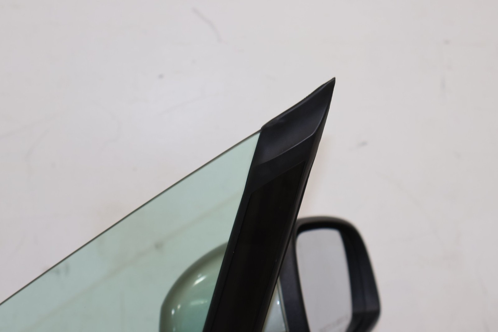 Aston Martin V8 Vantage Right Side mirrors Set