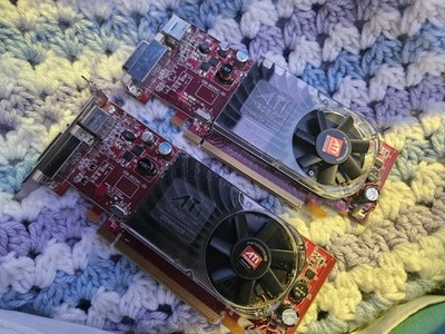 ATI Radeon Graphics Card P/N 7123035100G Set of 2 