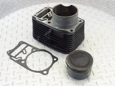 2005 05-09 Suzuki VL1500 C90 Boulevard Rear Cylinder Barrel Jug Piston