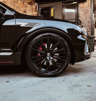 4 BENTLEY BENTAYGA 22'' wheel tire package brand new  fits all models Bentayga