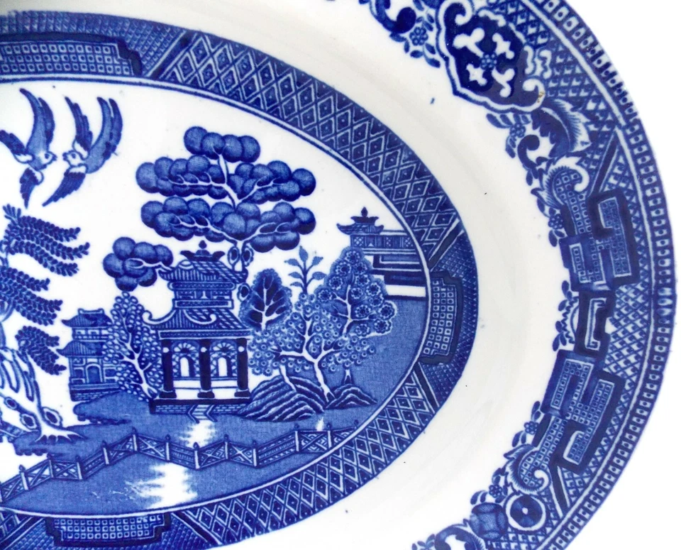 ANTIQUE ALFRED MEAKIN BLUE WILLOW PLATTER BLUE AND WHITE ENGLISH OVAL PLATTER - Image 2 of 4