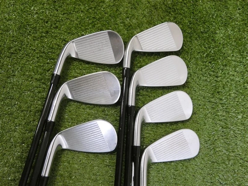 Hierros forjados Titleist 2023 T350 4-P Tensei AV AM (2) grafito regular Foto 3 de 4