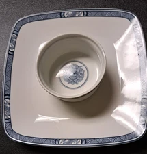GEORGES BRIARD BLUE DYNASTY CHIP & DIP PLATTER -- 9 Inch Square Blue And White