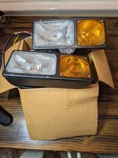 Grote 64261-4 Per-lux Snowplow Truck Snow Plow Lights Headlight Lamps New Grote 64261-4 Per-lux Snowplow Truck Snow Plow Lights Headlight Lamps New