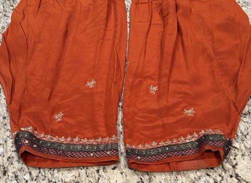Womens Indian Clothing Beautiful Terracotta Beaded Kurta Pajama Shawl Size 0-2 - Picture 8 of 9
