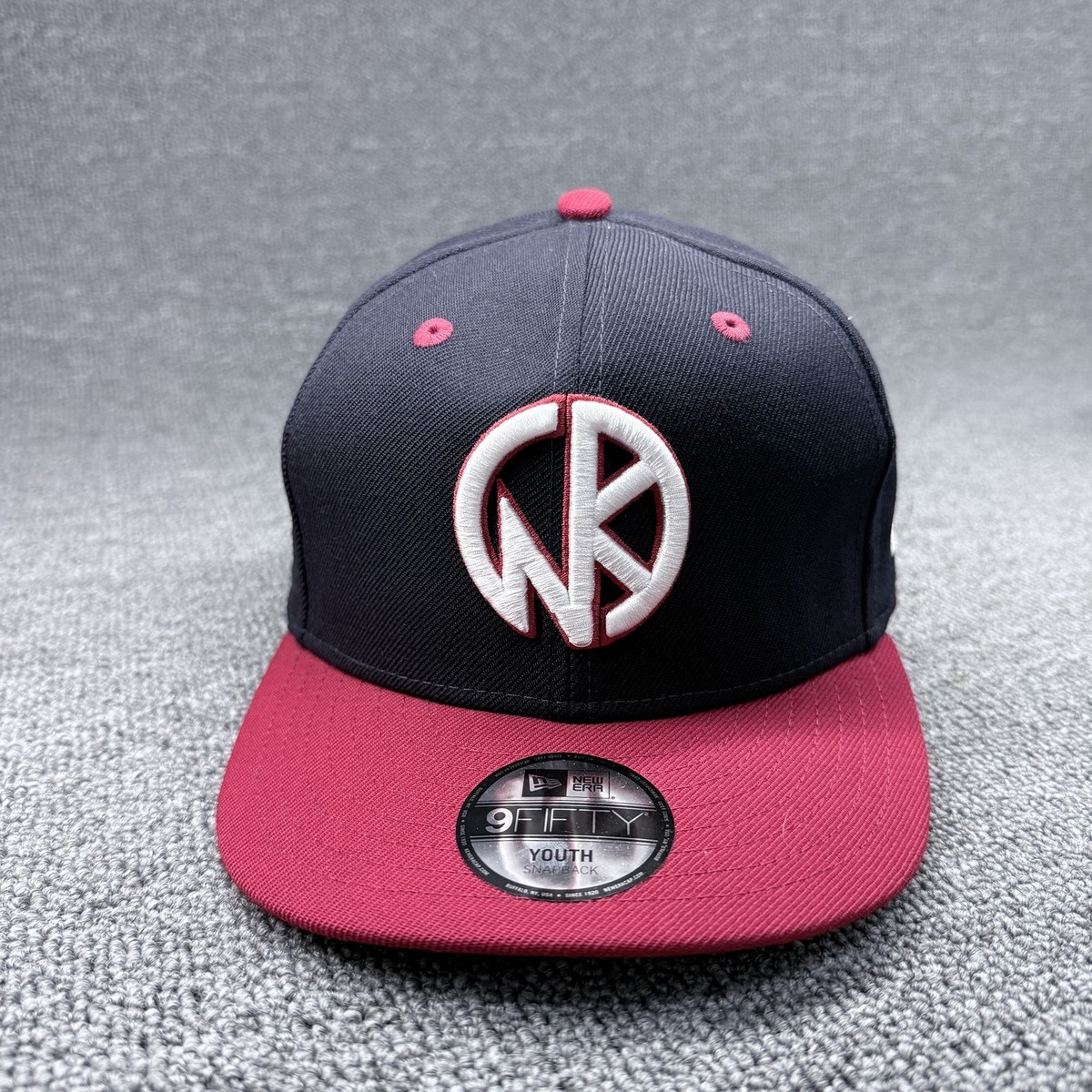 New Era 9FIFTY Kinnikuman 40th Anniversary Youth Snapback Hat Black Burgundy