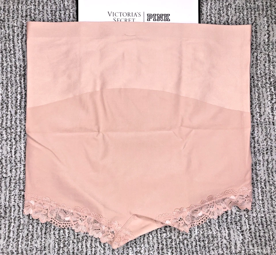 Victoria's Secret NUEVO CON ETIQUETAS XL Beige Suave Brillo Boyshort Panty Prendas moldeadoras Encaje Foto 3 de 4